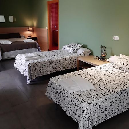 The Factory Residence Hall Segovia Exteriör bild