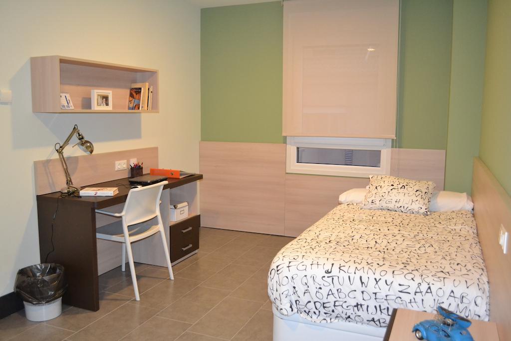 The Factory Residence Hall Segovia Exteriör bild